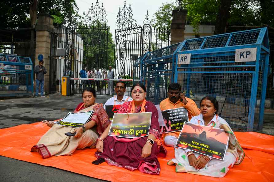 Protest over assault on couple in Kolkata