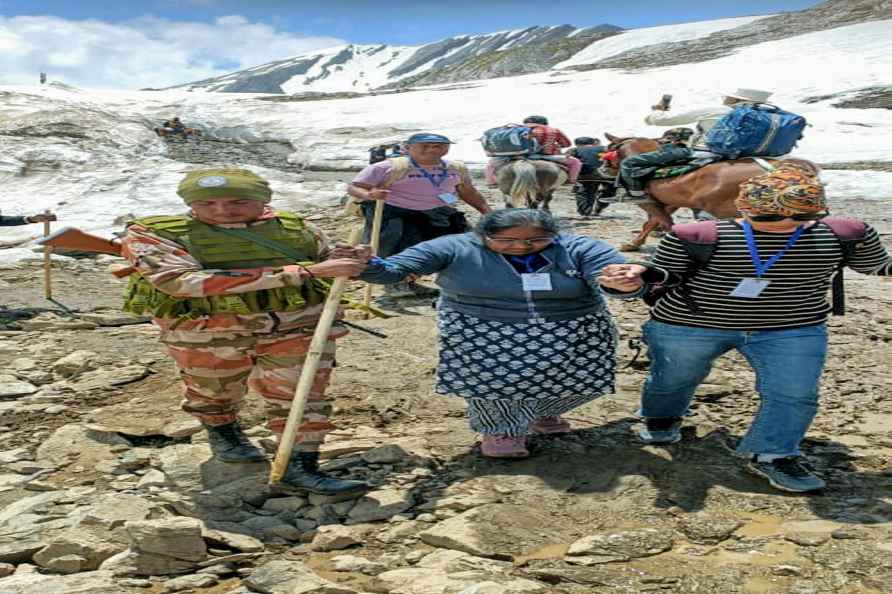 ITBP assisting Shree Amarnath Yatra pilgrims