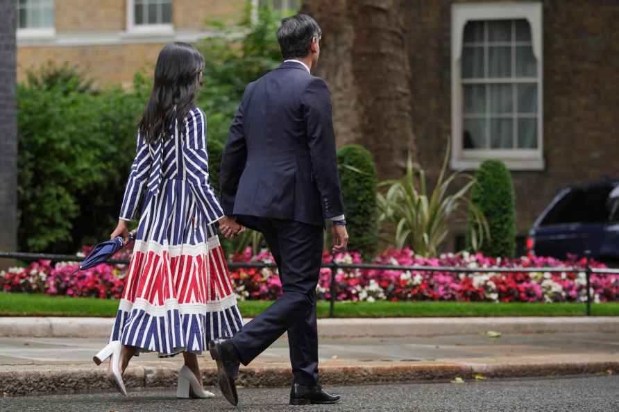 Rishi Sunak walks from 10 Downing Street