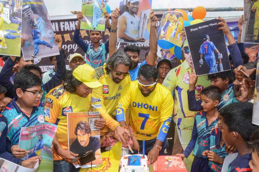 Ranchi: Fans celebrate cricketer Mahendra Singh Dhoni's 43rd birthday...