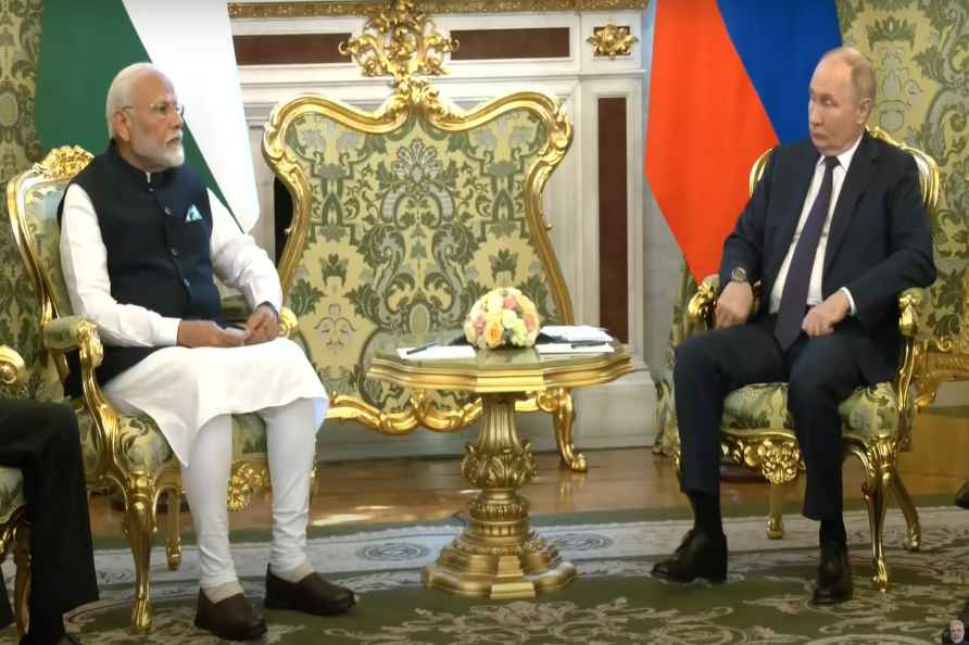 PM Modi and Putin meeting in Russia