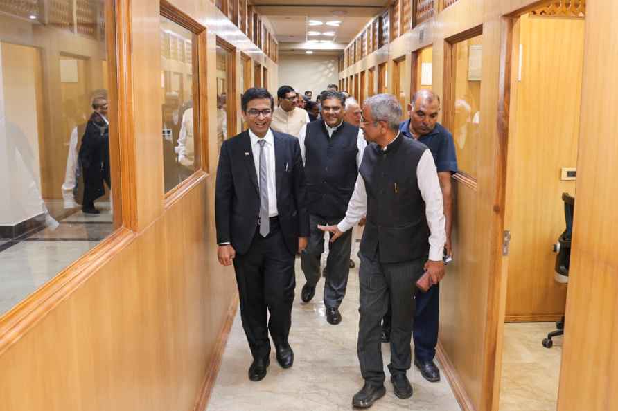 CJI inaugurates new cubicles for advocates