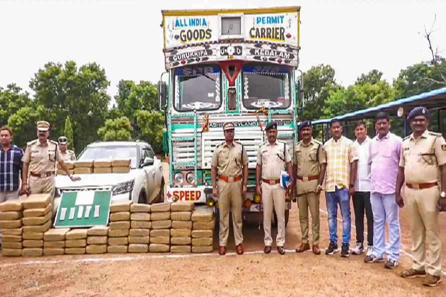 Police seize cannabis in Bidar