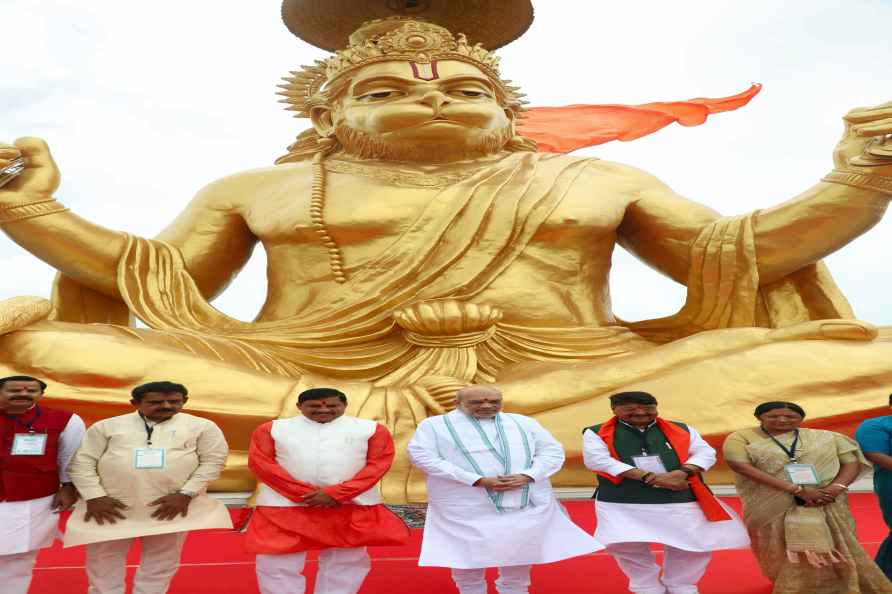 Amit Shah at the Pitreshwar Hanuman Temple