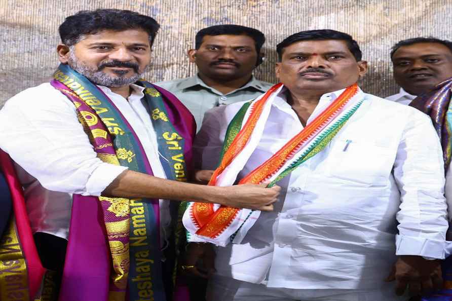 BRS MLA Gudem Mahipal Reddy joins Congress