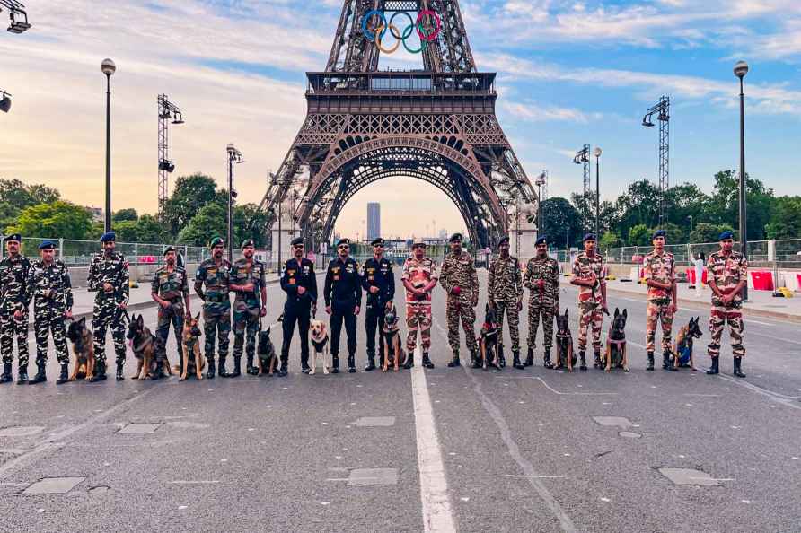 ITBP dog squad at Paris