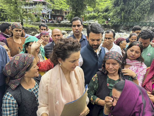 Kangana visits flood hit village in Himachal, says people not getting govt help