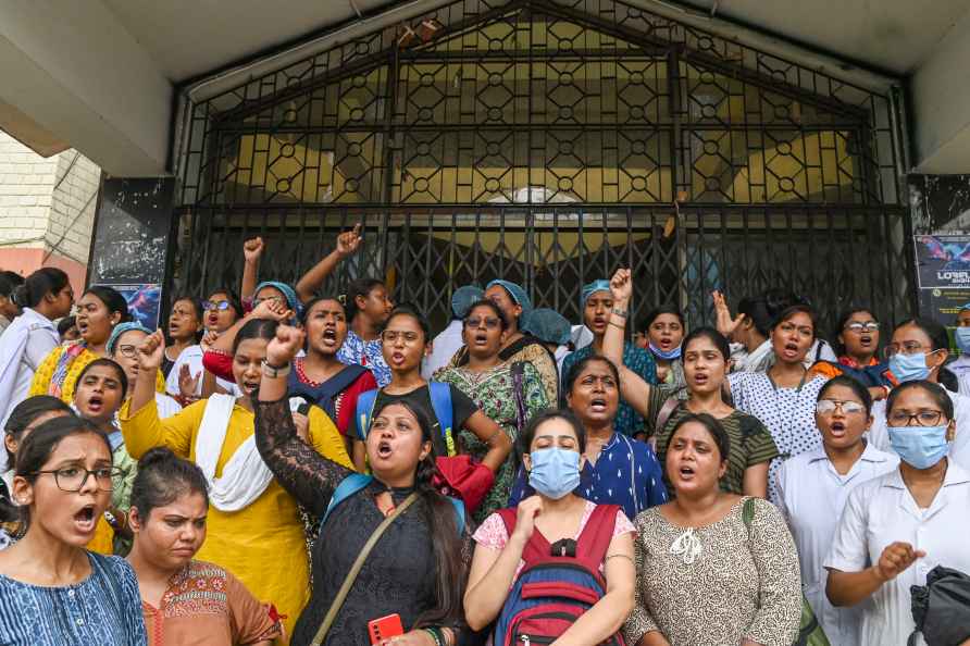 Nursing staff protest in Kolkata