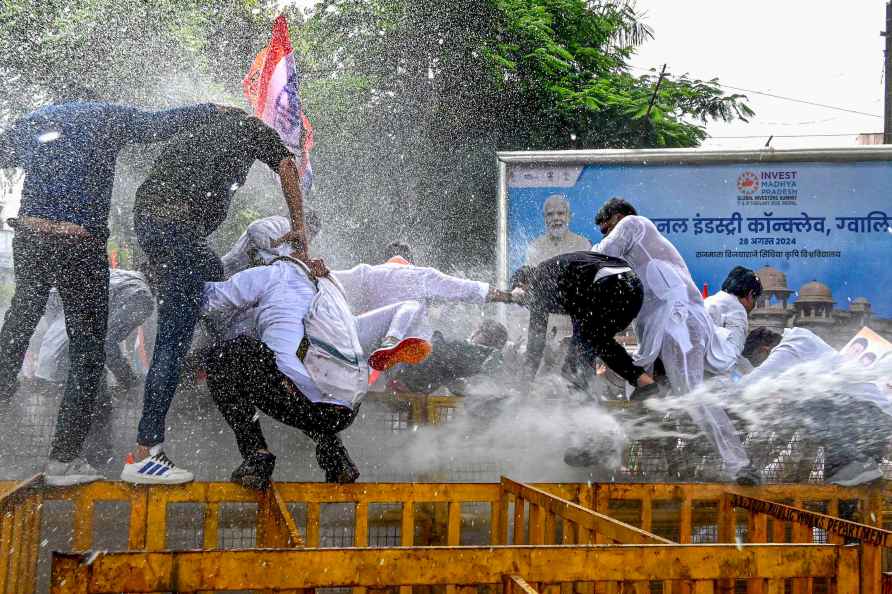 Congress protest in Madhya Pradesh