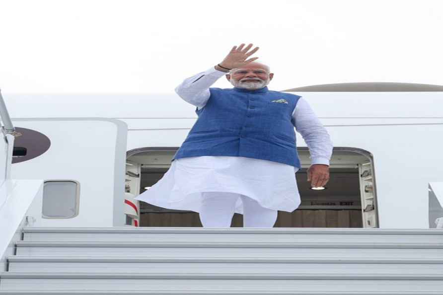 PM Modi emplanes for Rzeszow