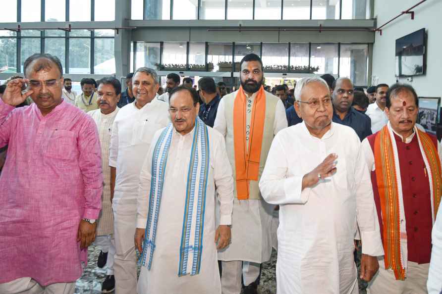 Patna: Union Health Minister JP Nadda with Bihar Chief Minister ...