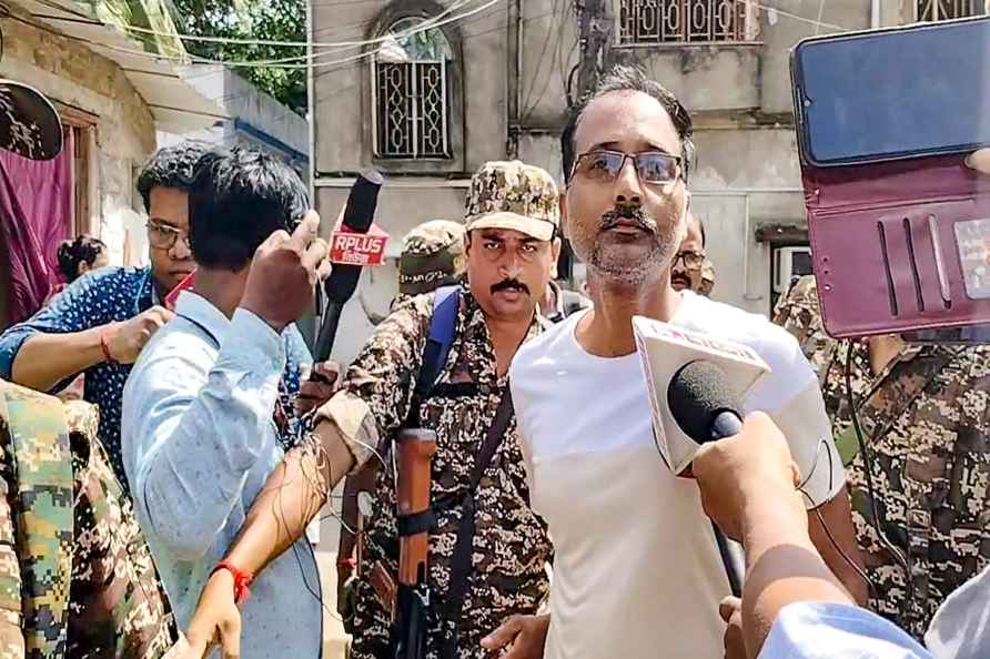 Sandip Ghosh's associate detained