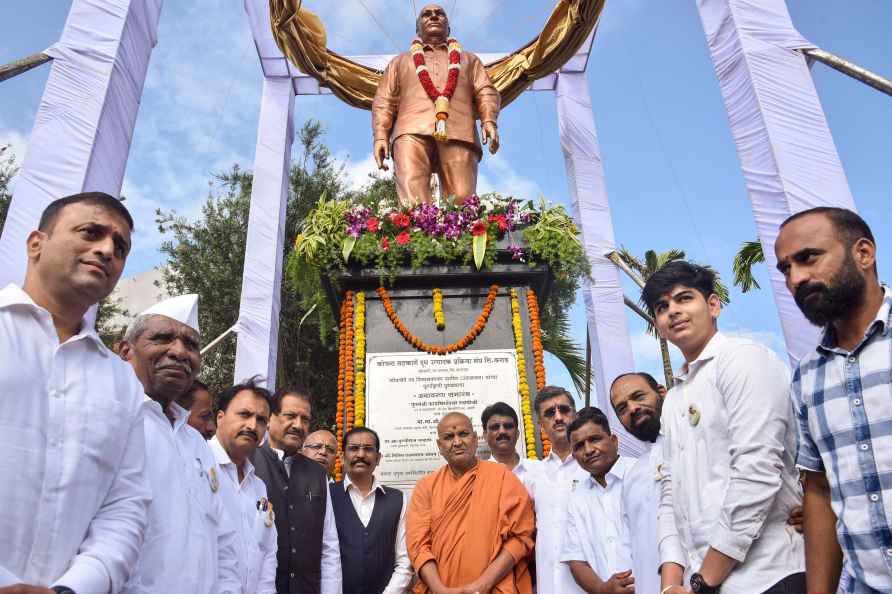 Statue of Vilasrao Patil-Undalkar unveiled