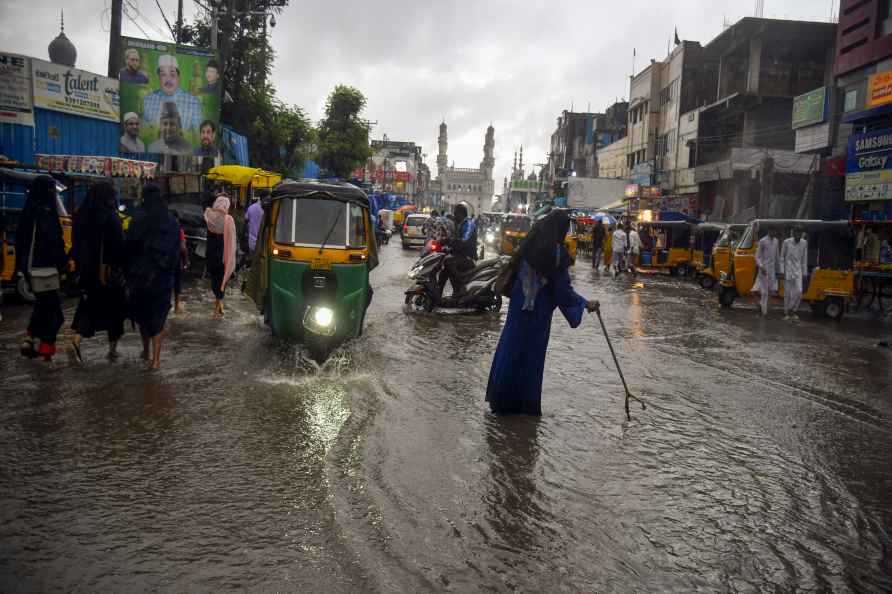 Weather: Waterlogging and rain in Hyderabad