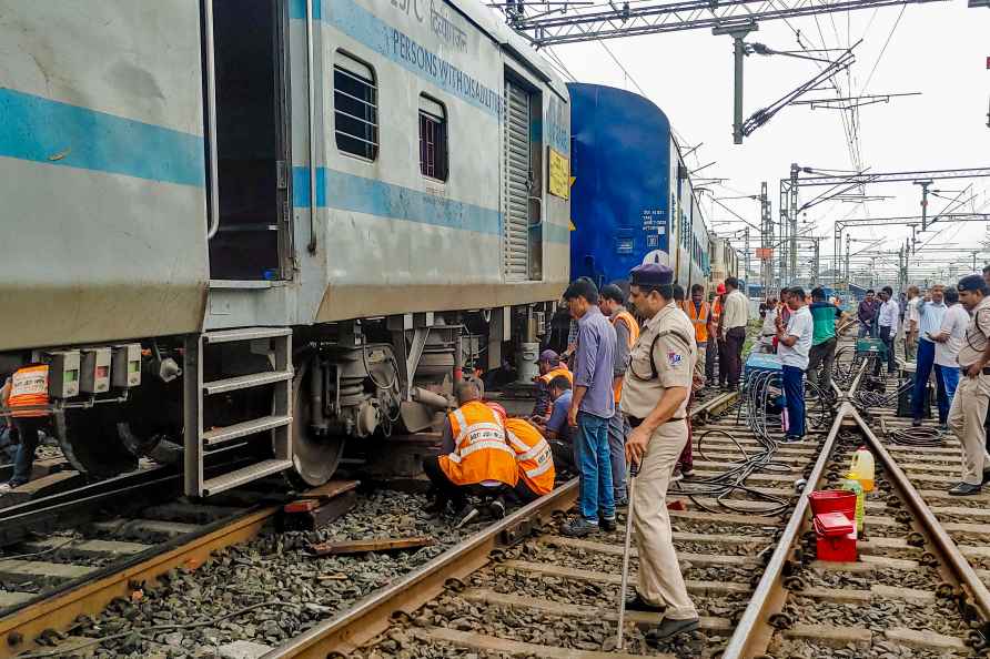 2 coaches of Somnath express derailed