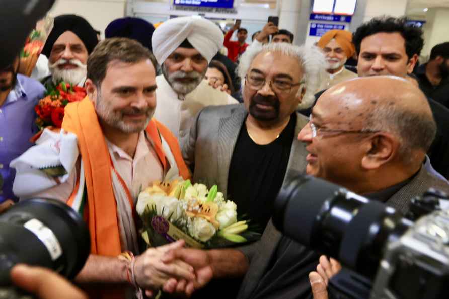 **EDS: IMAGE VIA AICC** Texas: Lok Sabha LoP Rahul Gandhi receives...