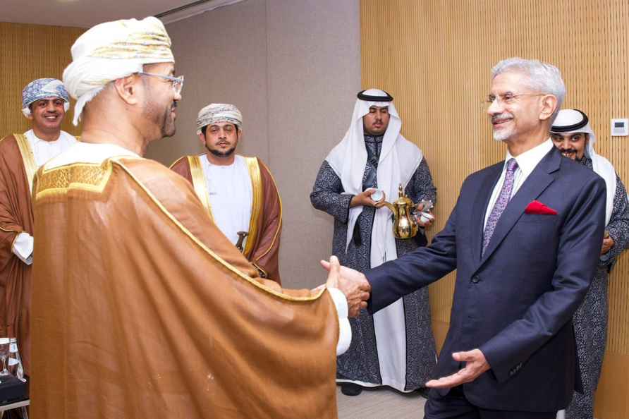 Jaishankar, Badr bin Hamad Al Busaidi meet