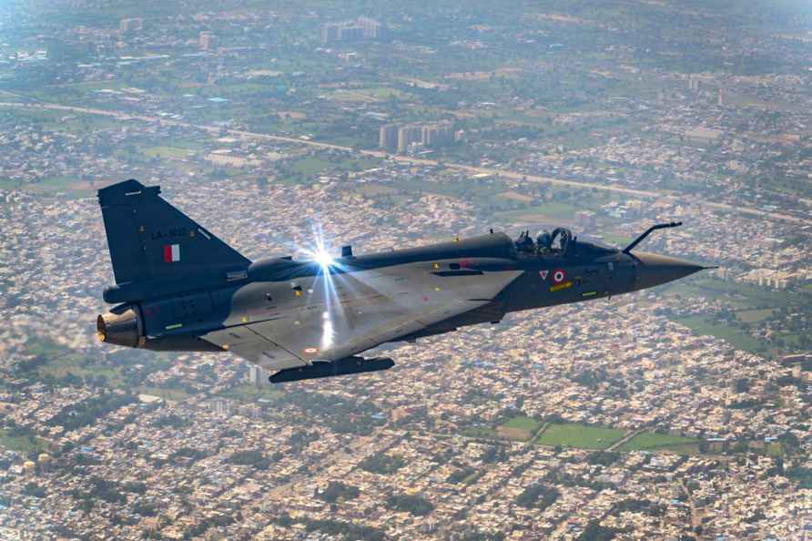 Vice Chiefs of Armed forces fly Tejas