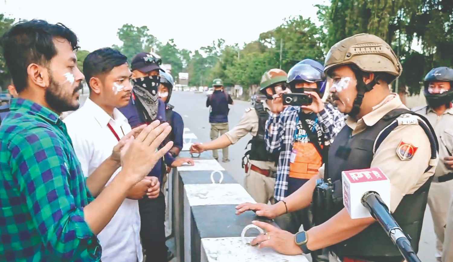 Defying curbs, students continue protests in Imphal; govt bans internet, reimposes curfew in 3 Manipur districts