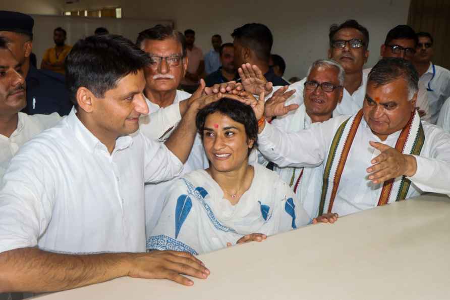 Vinesh files nomination for Haryana Assembly polls