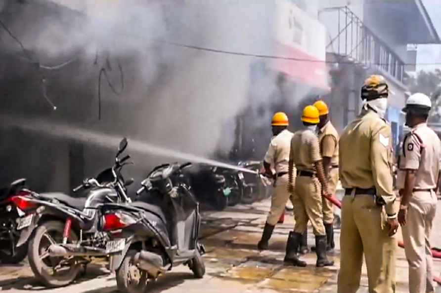 Man sets two-wheelers at Ola Electric showroom on fire