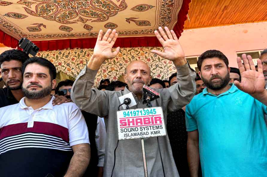 Engineer Rashid public meeting in Anantnag