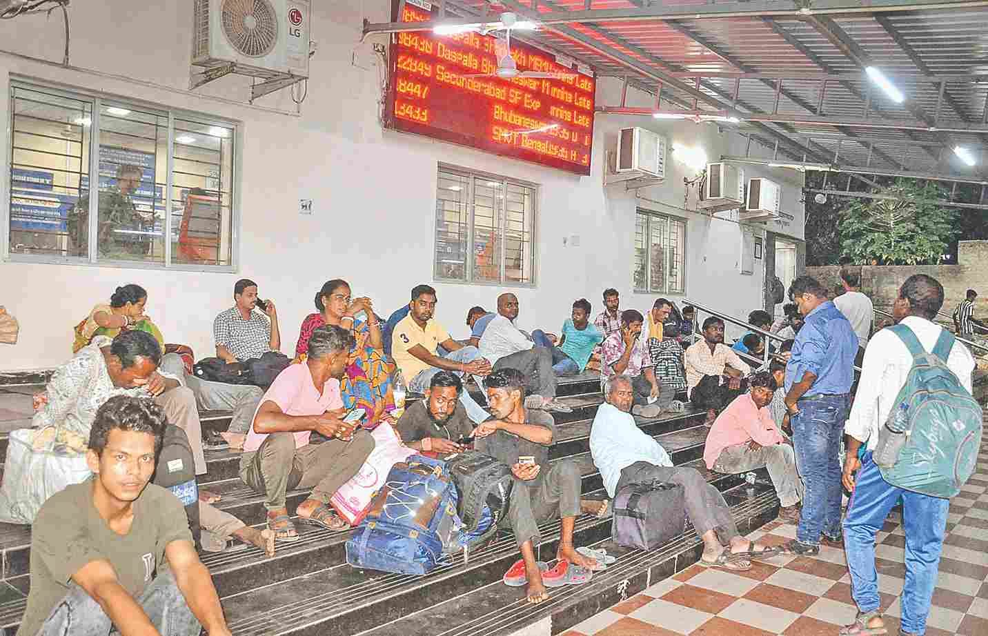 Cyclone Dana likely to bring rain, strong winds to 19 Bihar districts