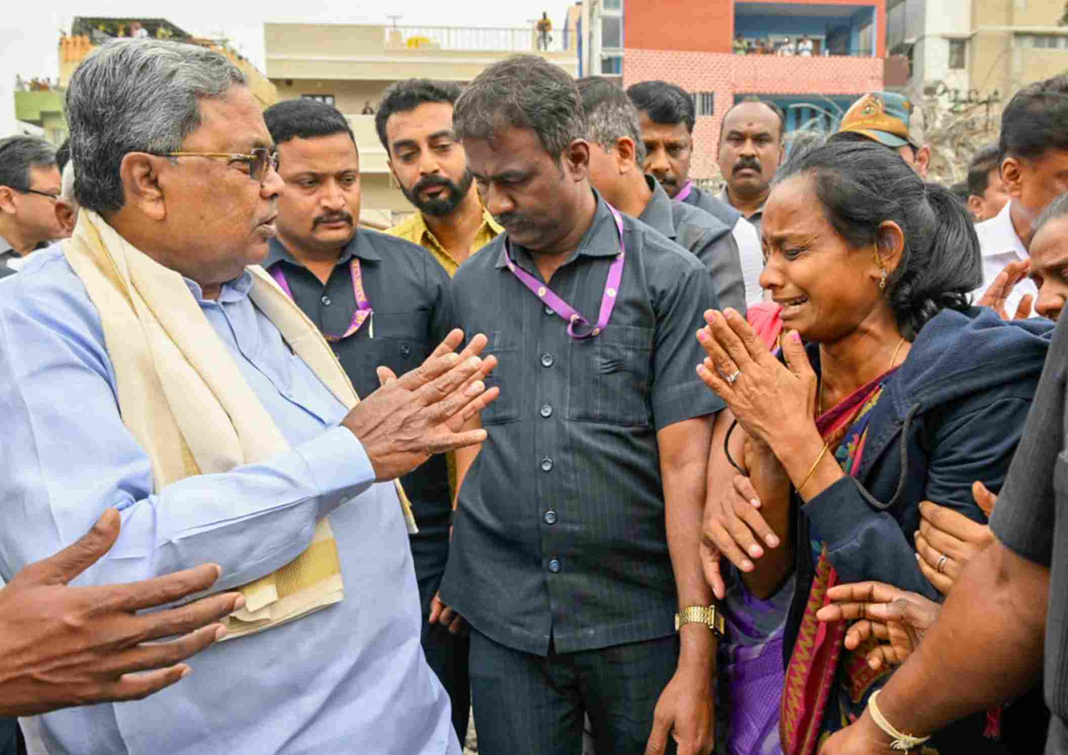 B'luru building collapse: CM visits site, says officials will be held responsible