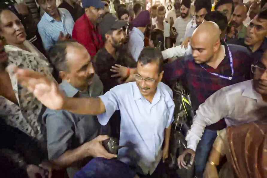 Kejriwal resumes padyatra from Rajouri Garden