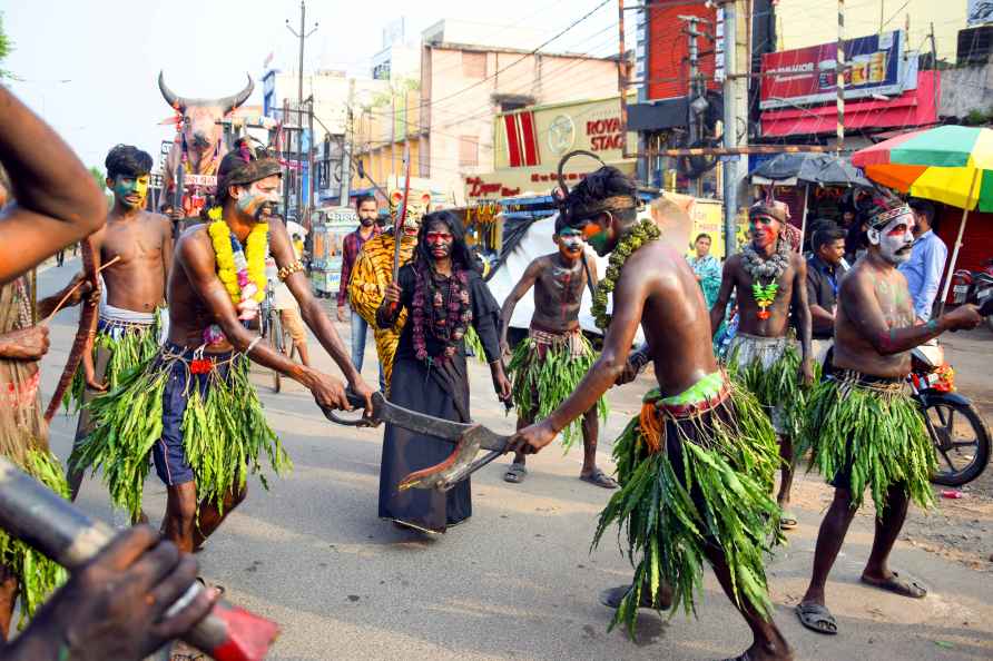 Goddess Kali idol immersion in Cuttack