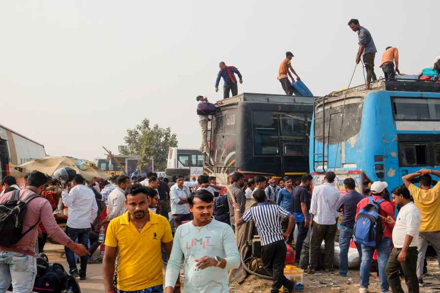 Chhath Puja: Passengers at bus stand