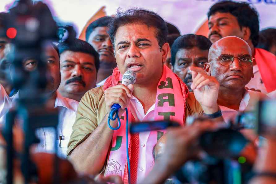 Hyderabad: BRS President KT Rama Rao participates in 'Chalo Hyderabad...