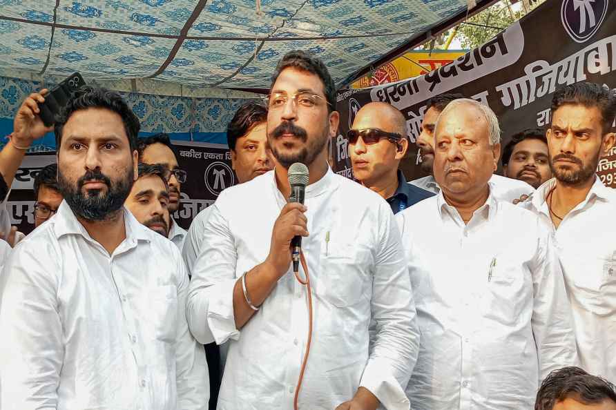 Chandrashekhar Azad at lawyers' protest