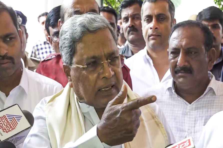 Lokayukta police questions K'taka CM