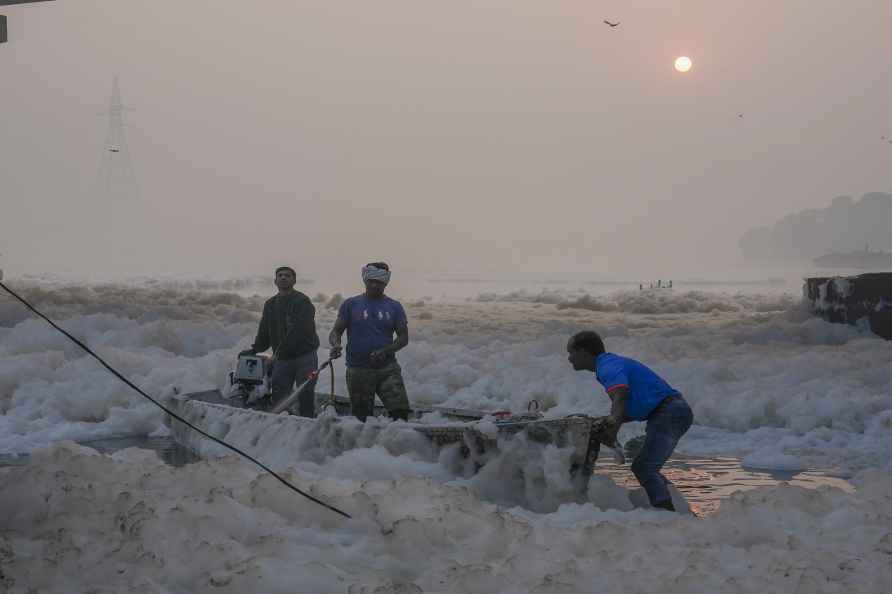 Defoaming in Yamuna river amid Chhath festival