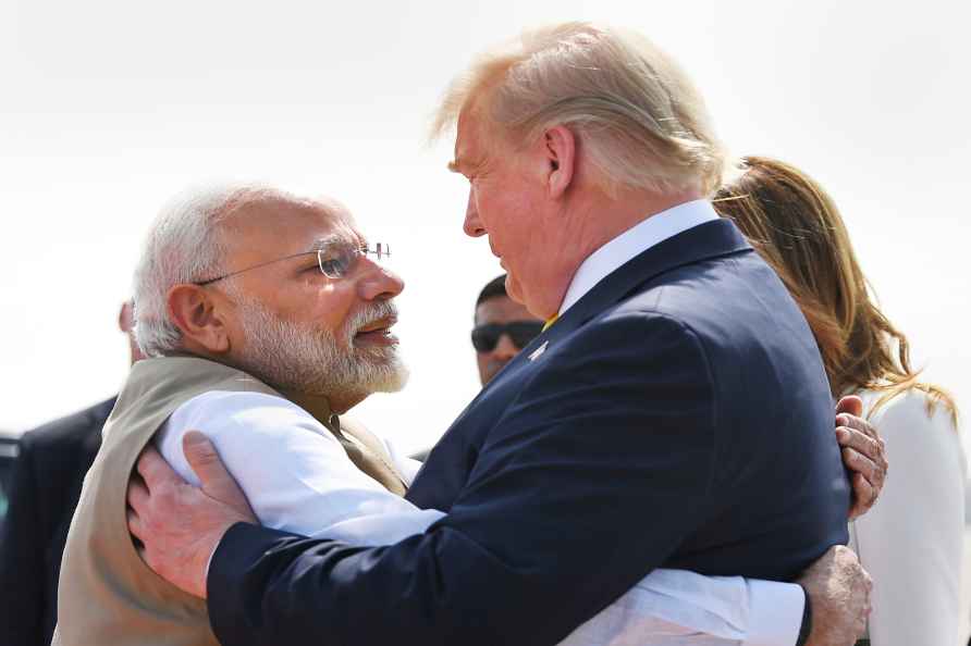 PM Modi congratulates Trump for his win