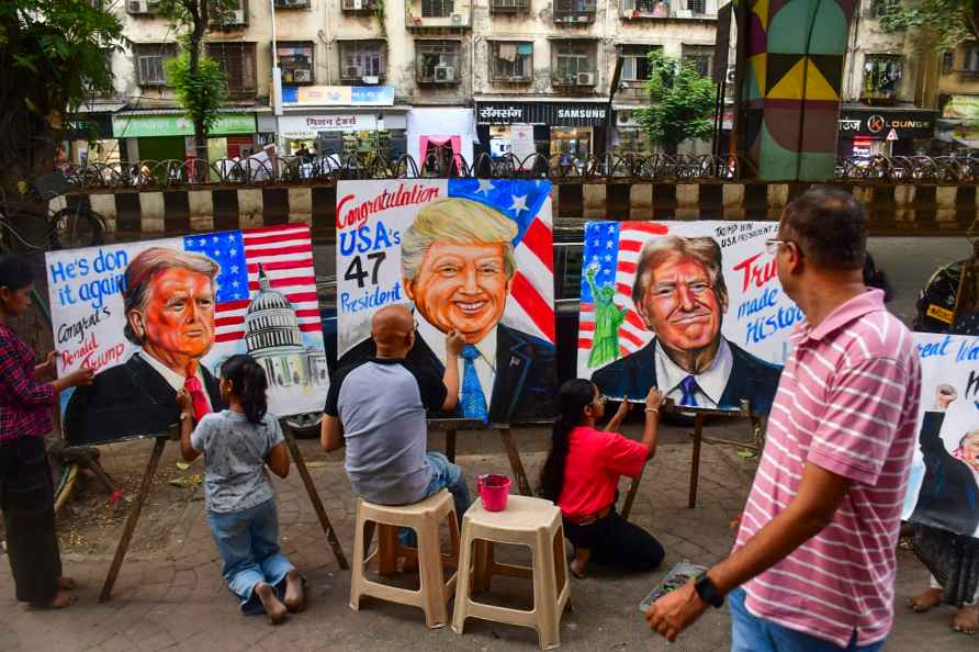 Art students greet Trump on victory in Mumbai