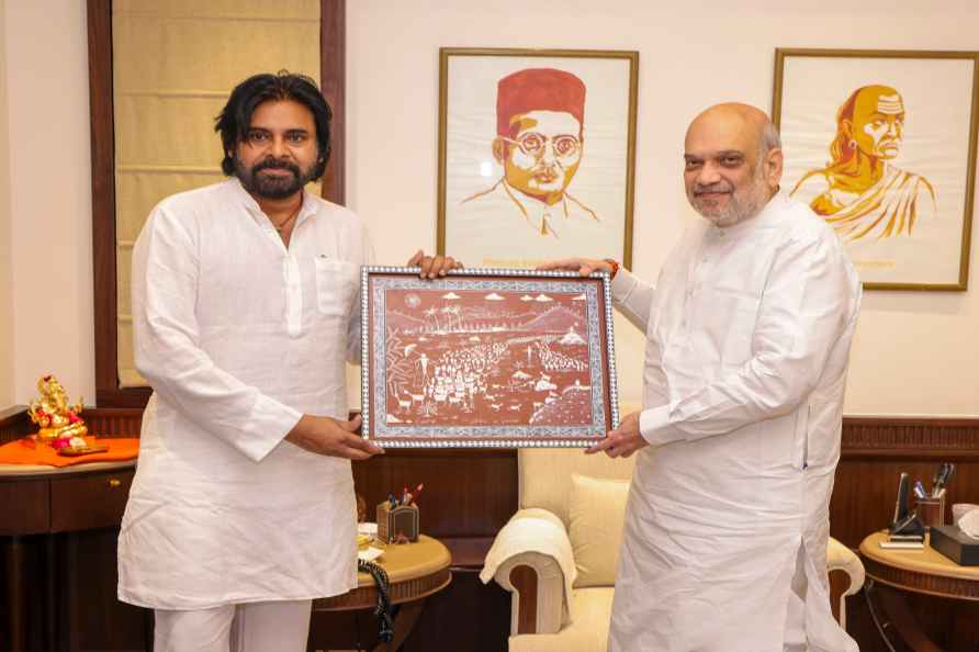 Amit Shah, Pawan Kalyan meet