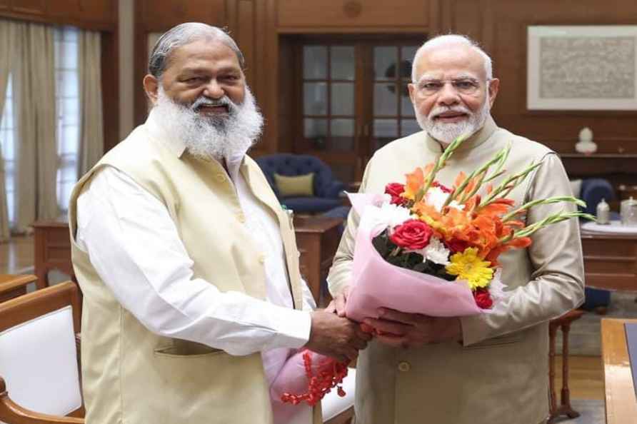 Narendra Modi, Anil Vij meet