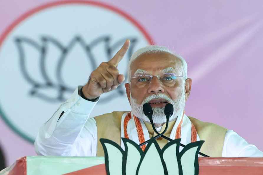 Maha polls: PM Modi campaigns