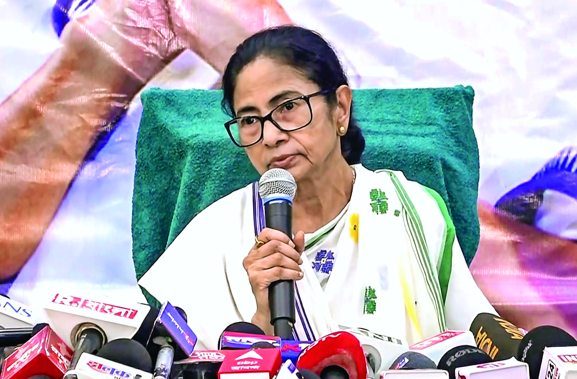 Mamata Banerjee seeks urgent SC listing of her plea over ECI’s freeze on TMC name, symbol