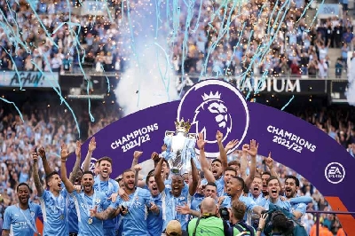 Man City claim Premier League title with dramatic 3-2 win at Aston Villa, Liverpool end one point behind