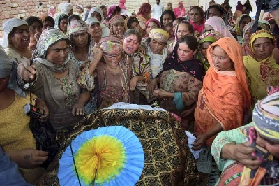 Death toll in catastrophic Pakistan flooding reaches 1,559