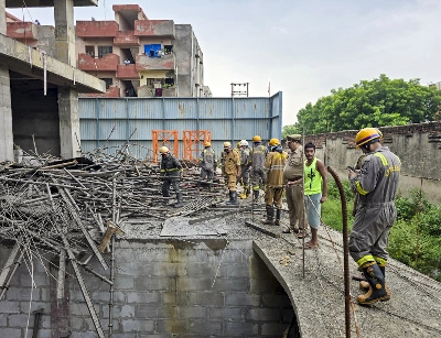 Three killed as shuttering collapses at under-construction mall in UP's Vrindavan