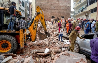 Deeply concerned, rescue ops underway on war footing, says Delhi CM Gupta on building collapse